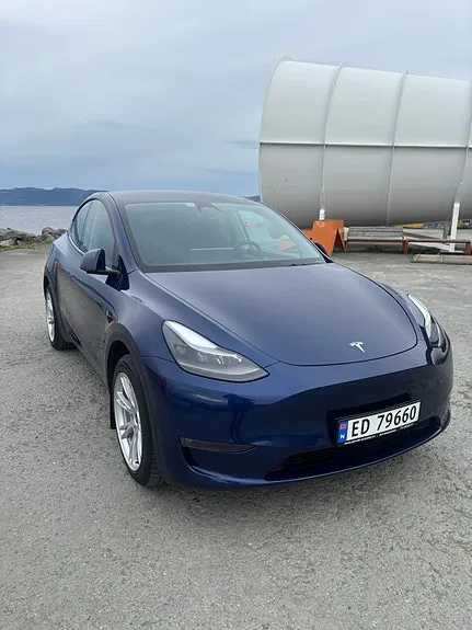 Tesla Model Y 2022 photo 3