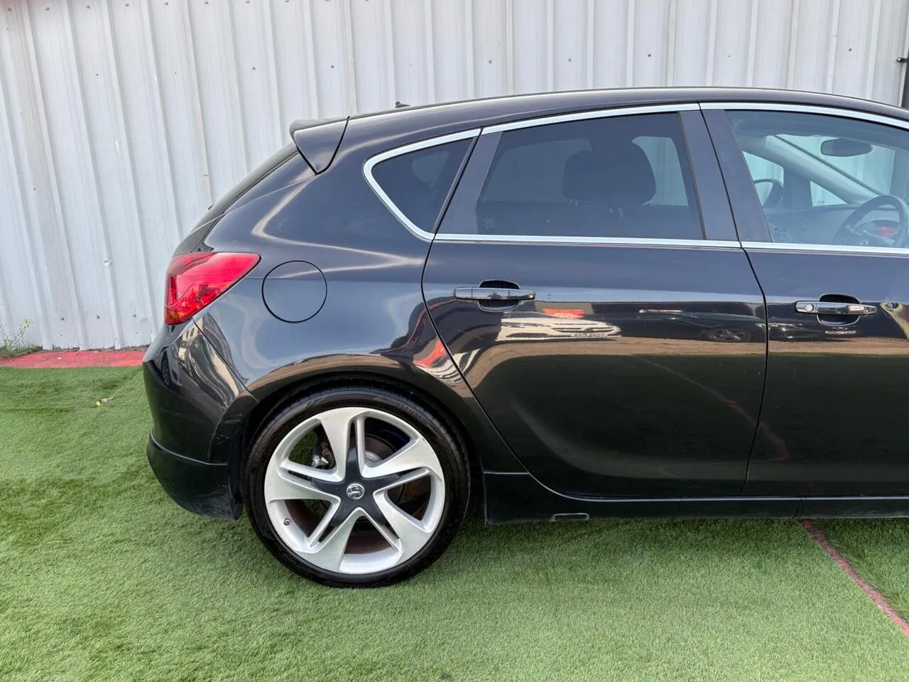 Vauxhall Astra 2015 photo 5