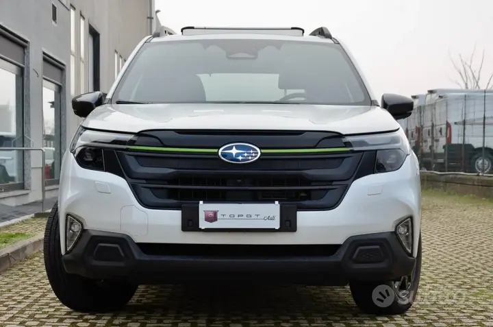 Subaru Forester 2025 photo 2