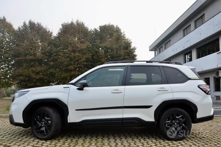 Subaru Forester 2025 photo 3