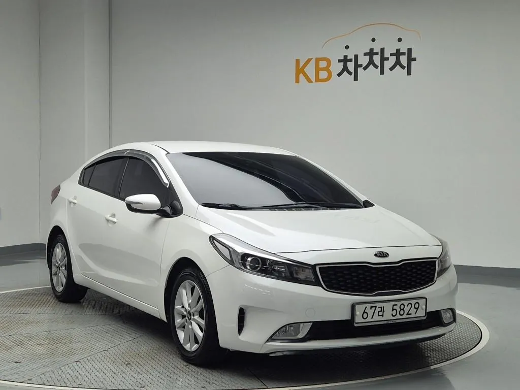 Kia K3 2017 photo 4
