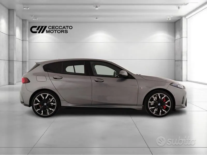 BMW 1 Series 2025 photo 3