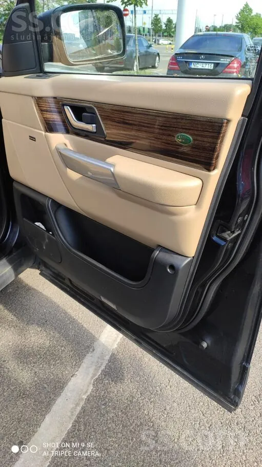 Land Rover Range Rover Sport 2009 photo 4