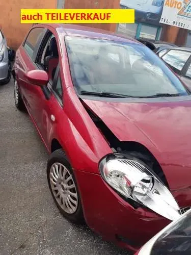 Fiat Grande Punto 2009 photo 2