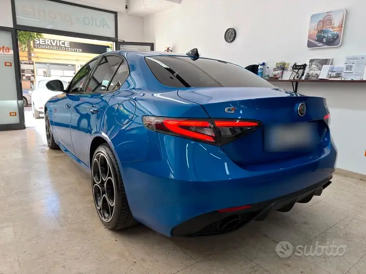 Alfa Romeo Giulia 2024 photo 3