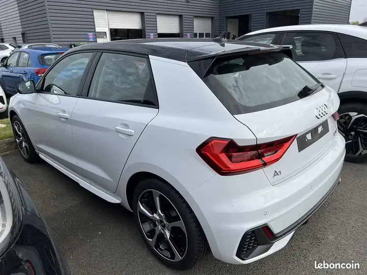 Audi A1 2025 photo 4