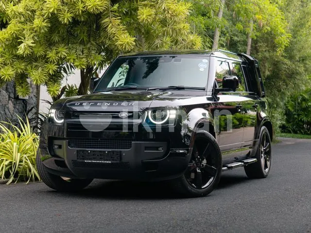 Land Rover Defender 2026 photo 3
