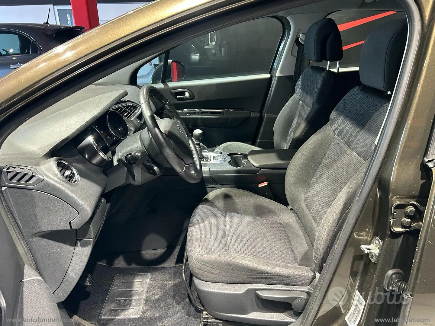 Peugeot 3008 2012 photo 5