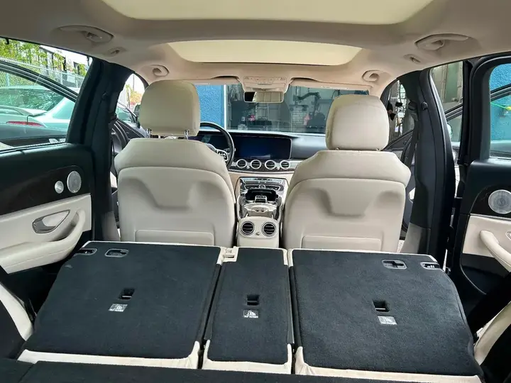 Mercedes-Benz E-Class 2019 photo 4