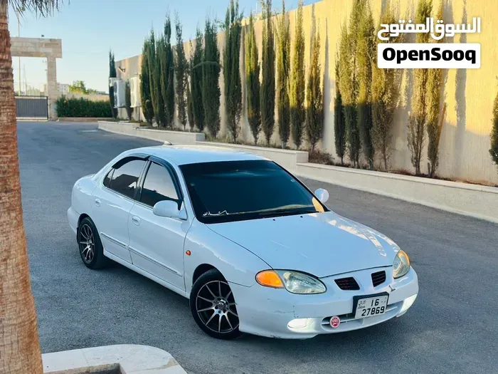 Hyundai Avante 2000 photo 2