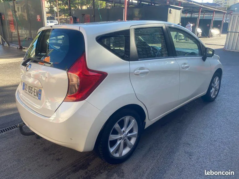 Nissan Note 2016 photo 2