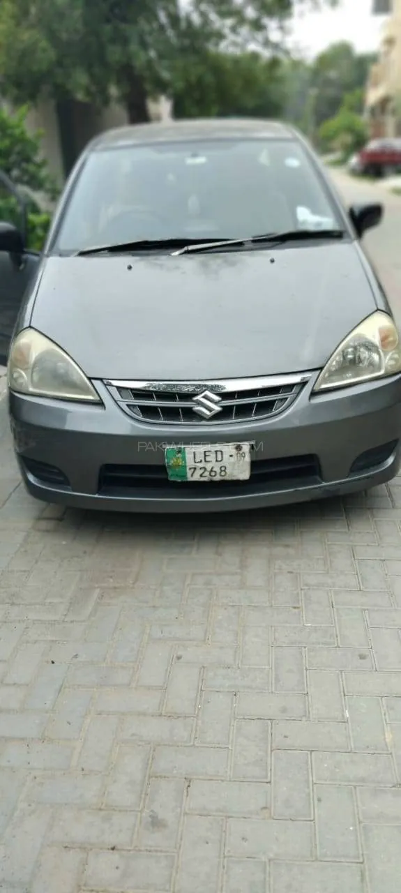 Suzuki Liana