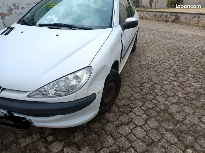 Peugeot 206