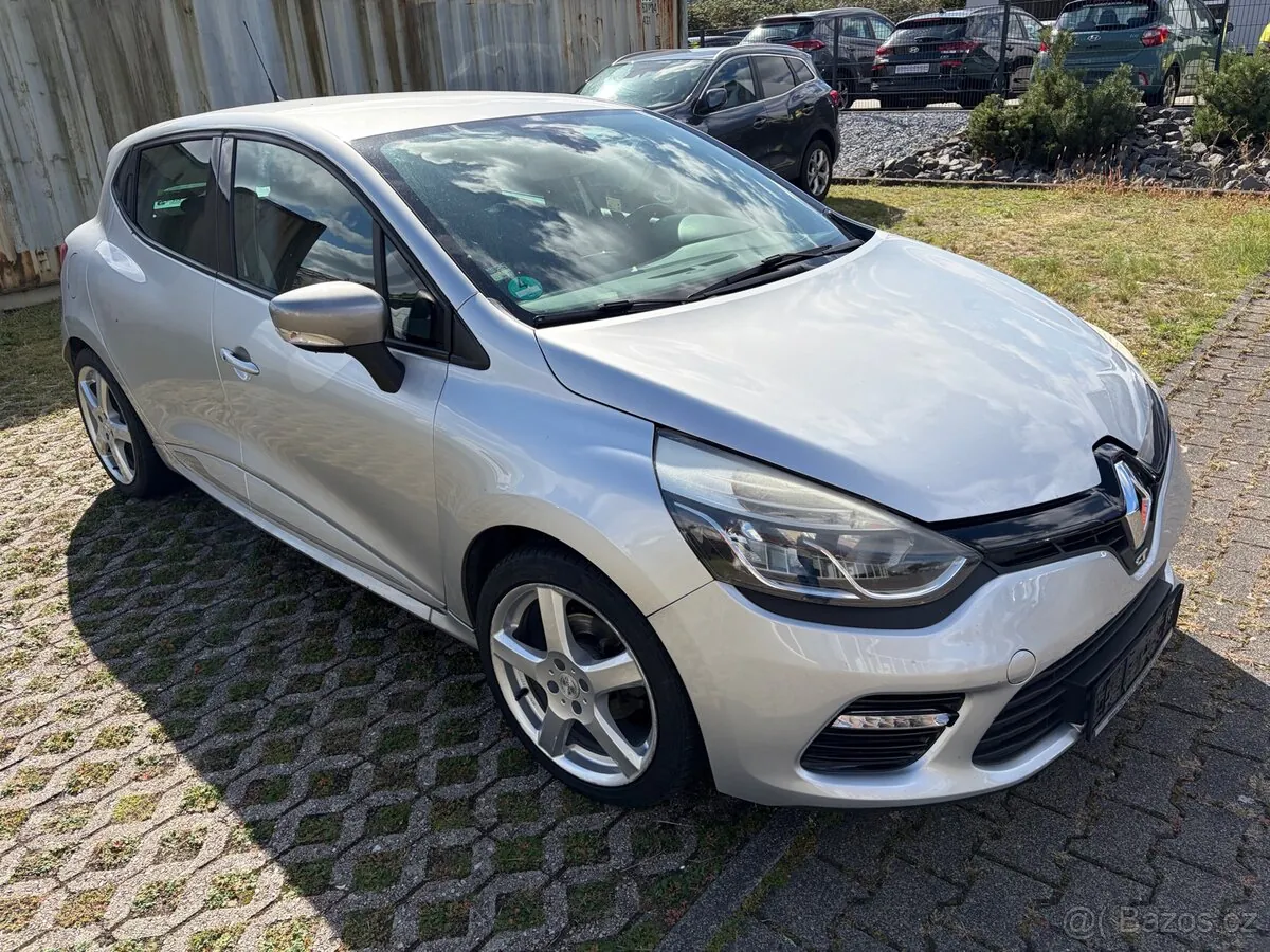 Renault Clio 2014 photo 2