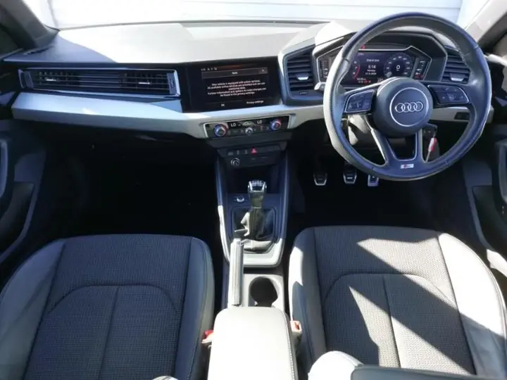 Audi A1 2021 photo 3
