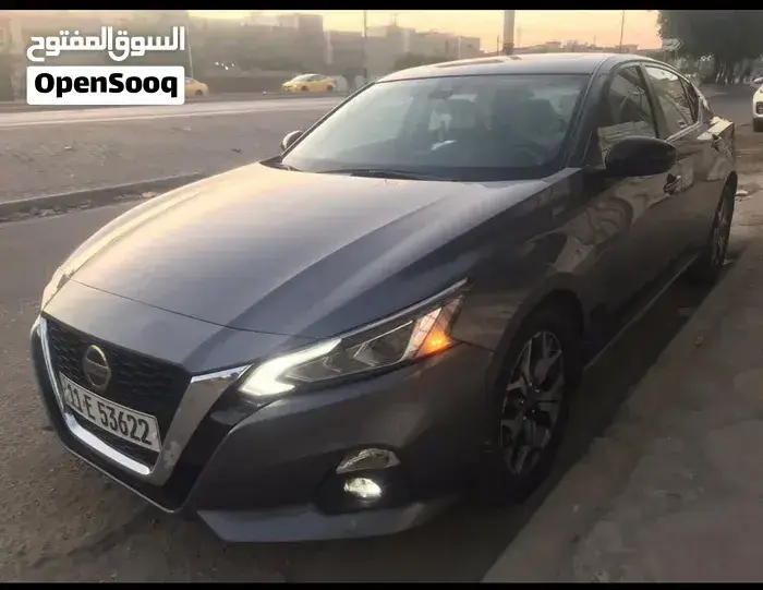 Nissan Altima 2021 photo 2