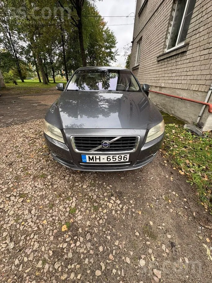 Volvo S80