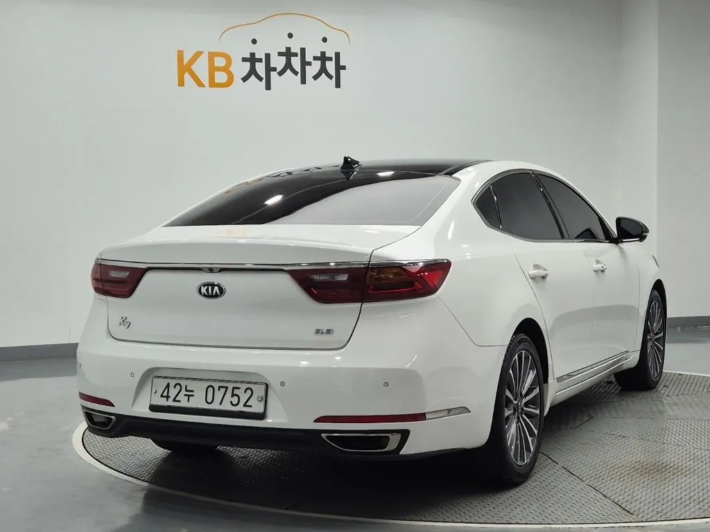 Kia K7 2016 photo 3