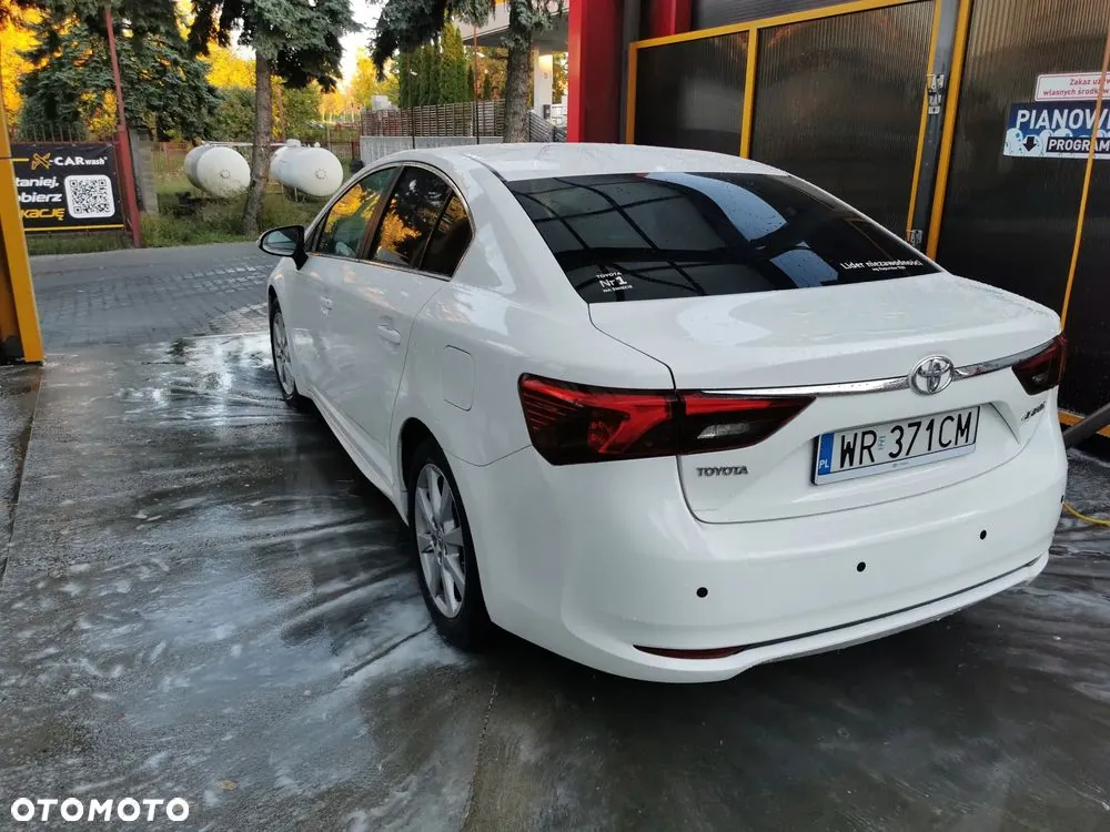 Toyota Avensis 2016 photo 4