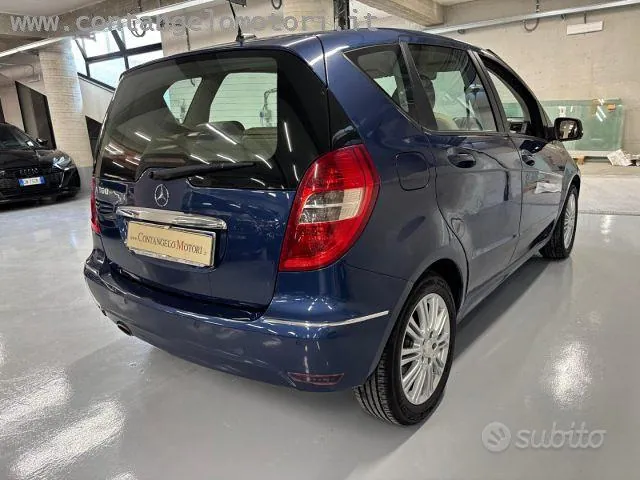 Mercedes-Benz A 160 2012 photo 5