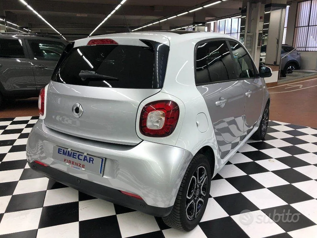 Smart Forfour 2018 photo 5