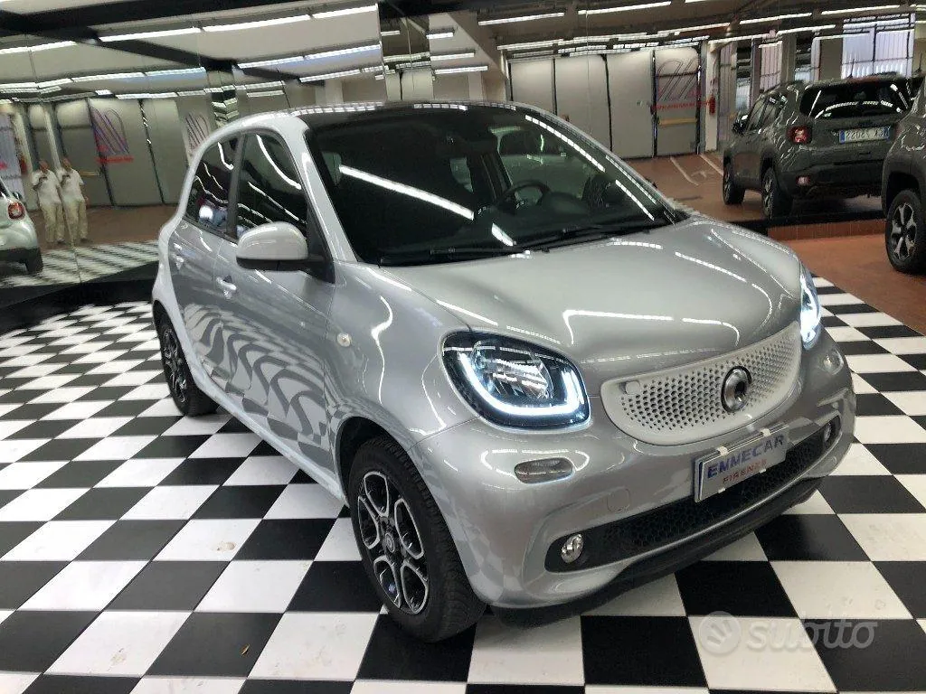 Smart Forfour 2018 photo 2
