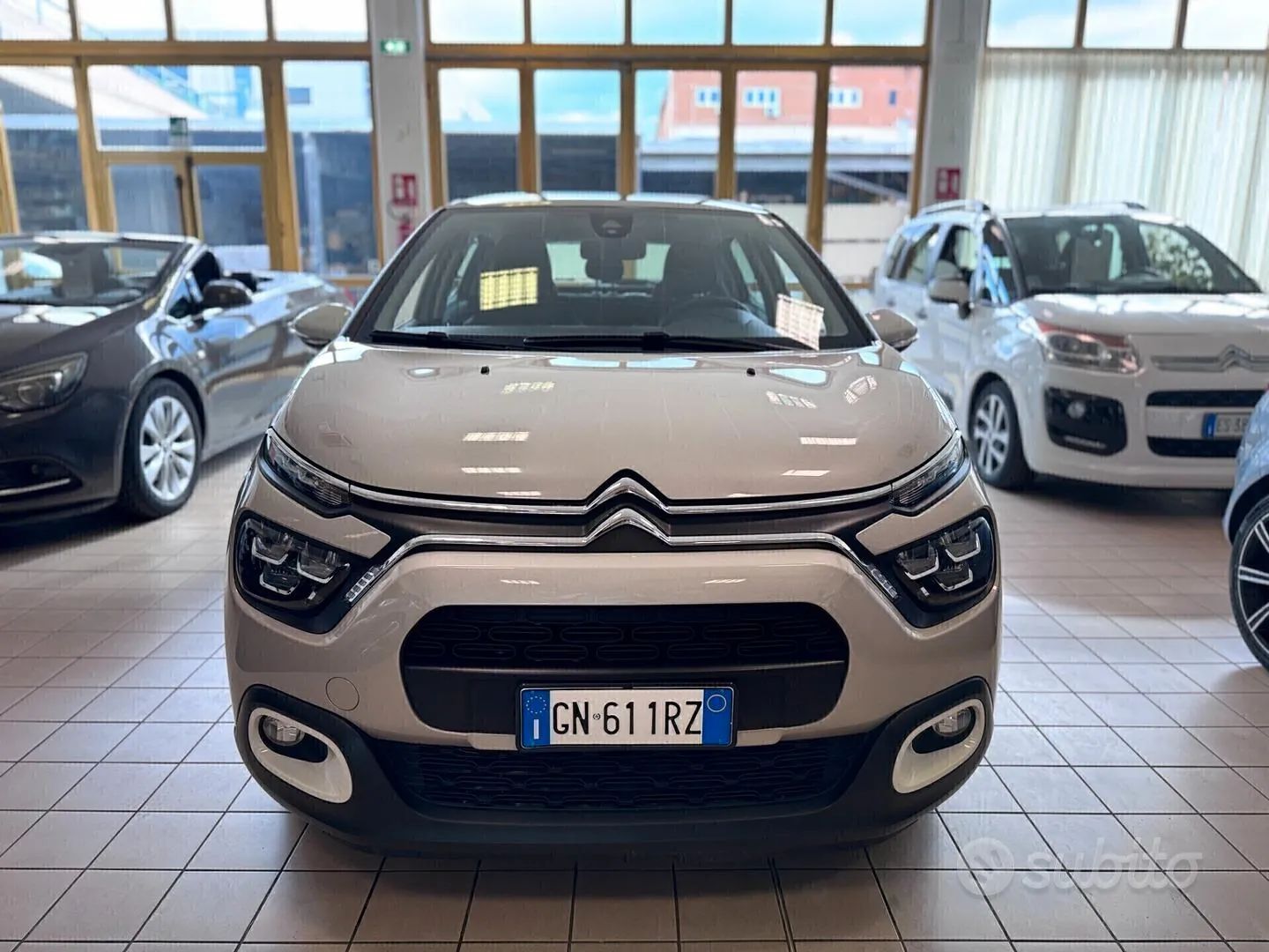 Citroen C3 2023 photo 2