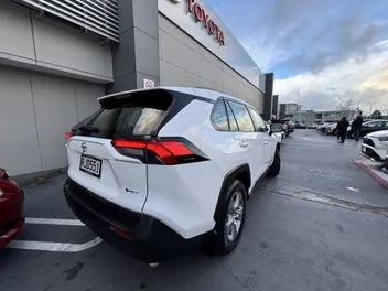 Toyota Rav4 2025 photo 4