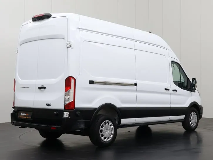 Ford Transit 2024 photo 2
