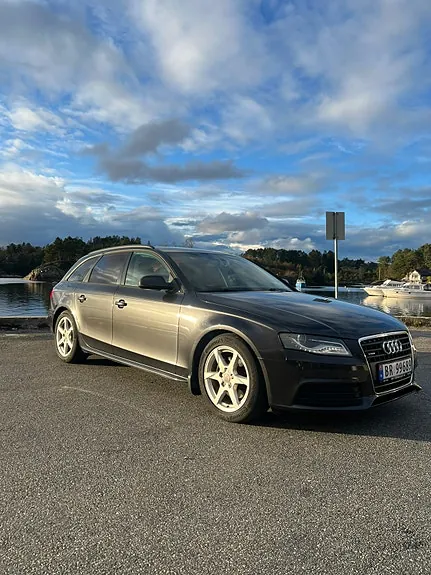 Audi A4 2010 photo 5