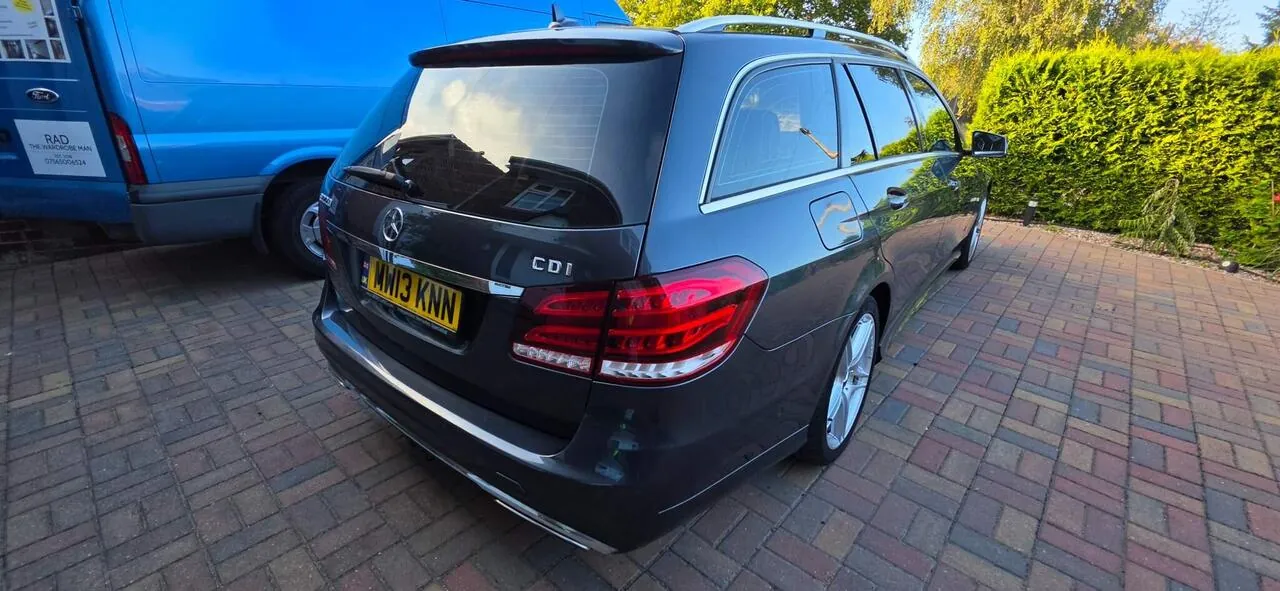 Mercedes-Benz E-Class 2013 photo 5