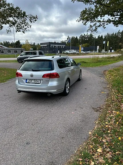 Volkswagen Passat 2013 photo 2