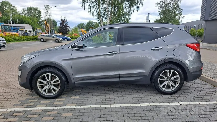 Hyundai Santa Fe 2014 photo 2