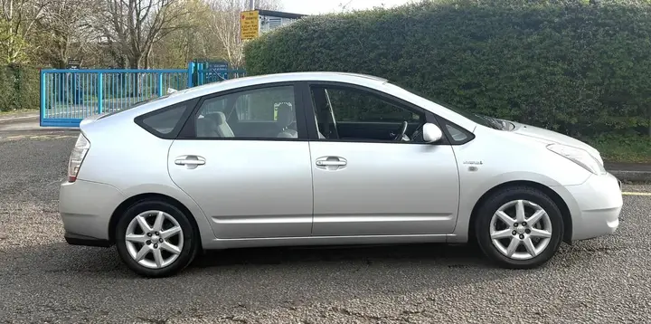 Toyota Prius 2006 photo 2