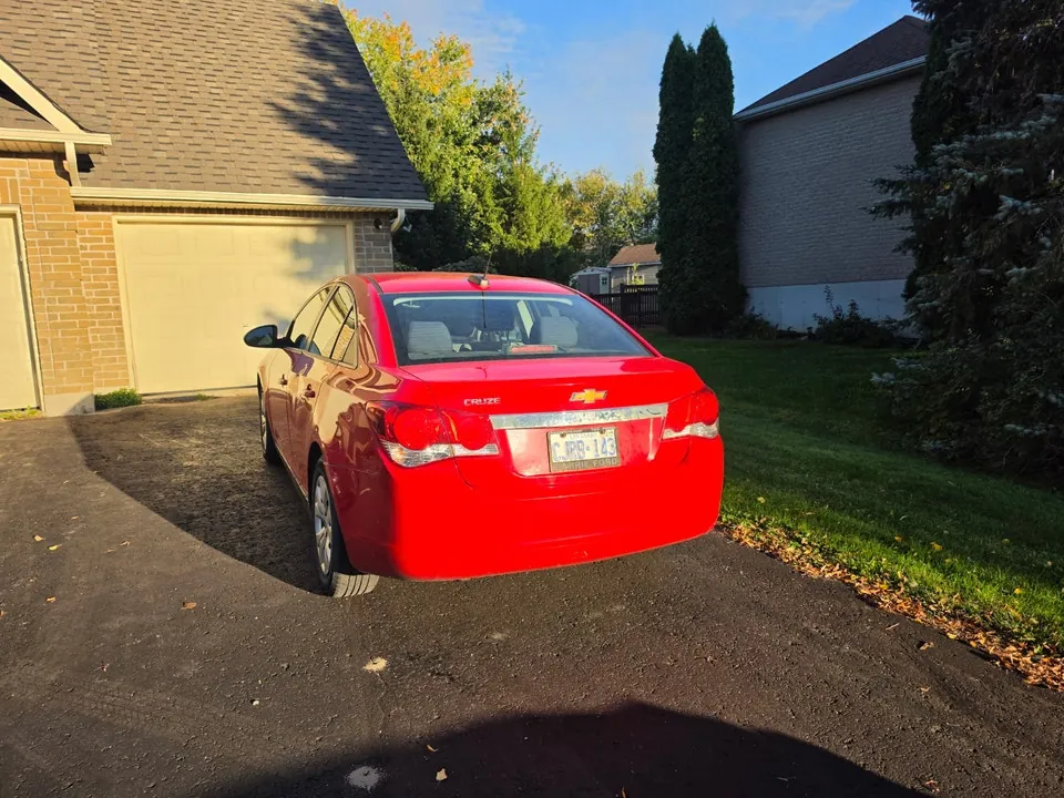 Chevrolet Cruze 2015 photo 2