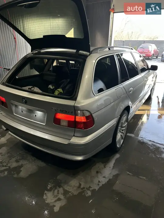 BMW 5 Series 2003 photo 3