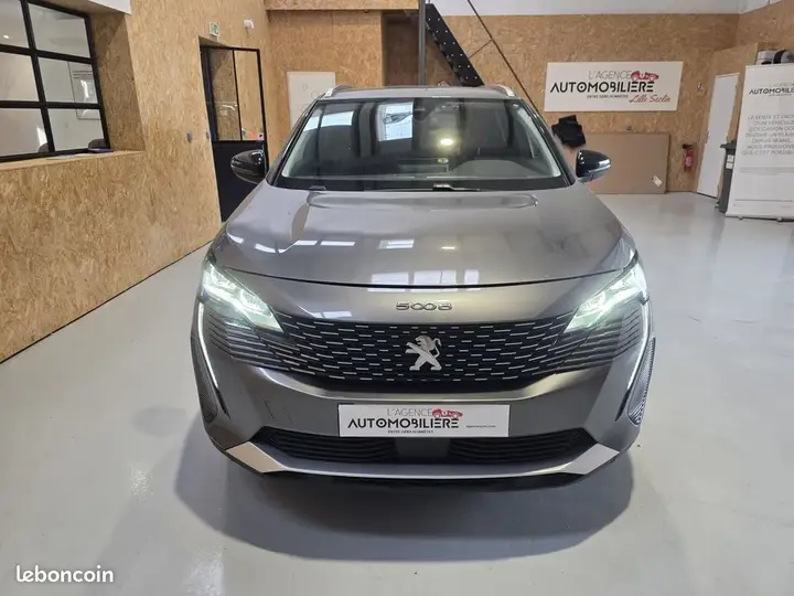 Peugeot 5008 2023 photo 2