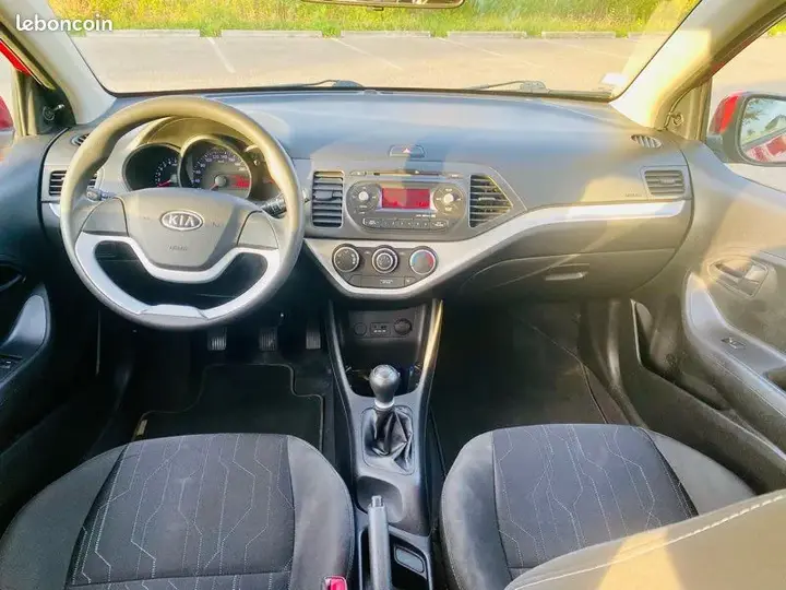 Kia Picanto 2011 photo 3