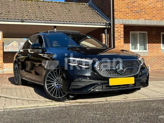 Mercedes-Benz E300