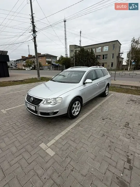 Volkswagen Passat 2006 photo 2