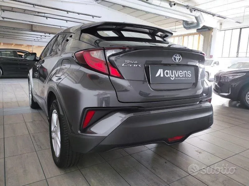 Toyota C-Hr 2023 photo 5