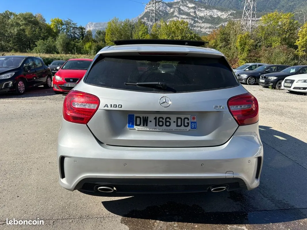 Mercedes-Benz A-Class 2015 photo 5