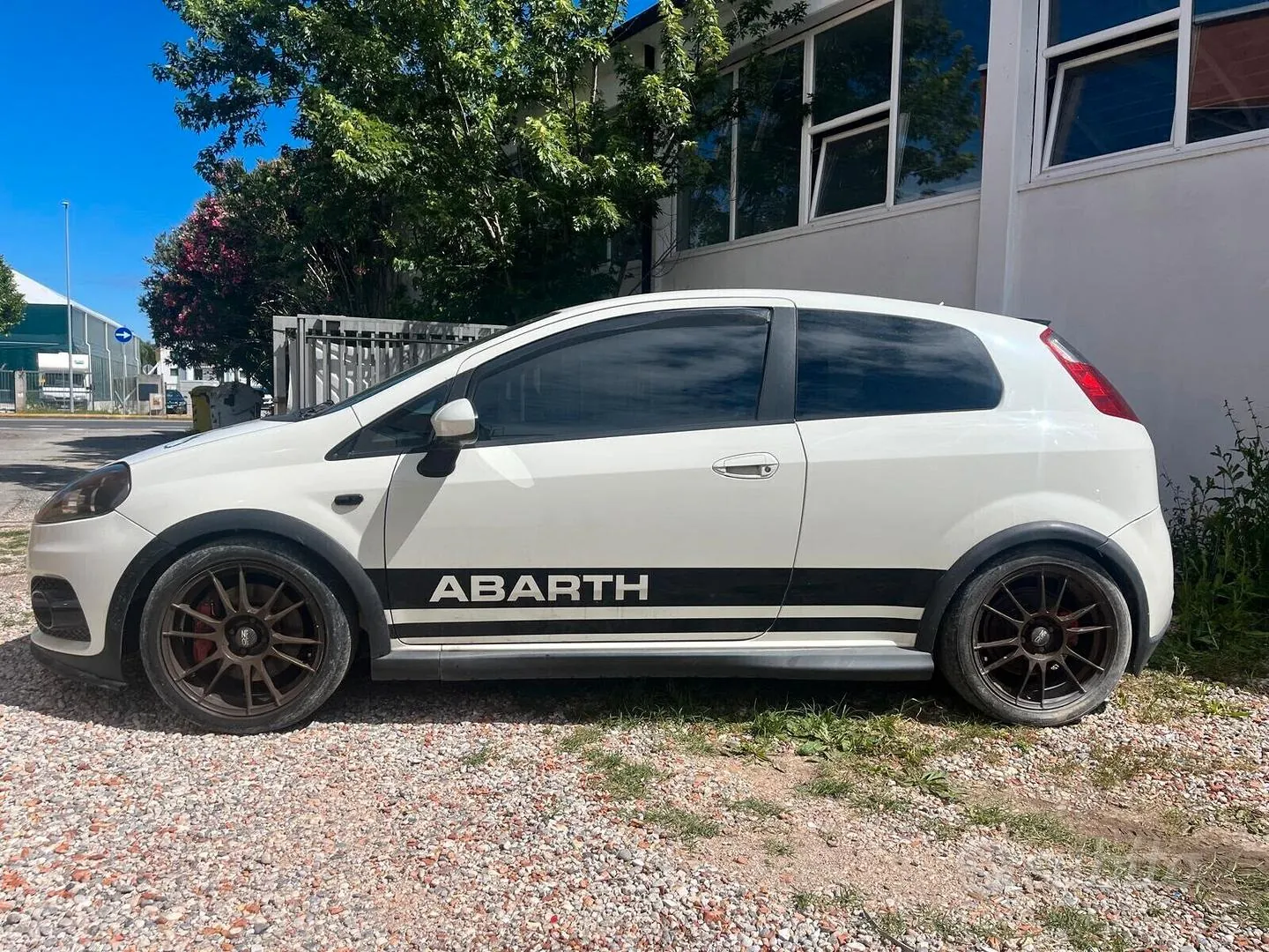 Abarth Grande Punto 2008 photo 2