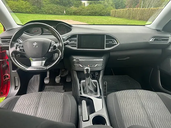 Peugeot 308 2014 photo 5