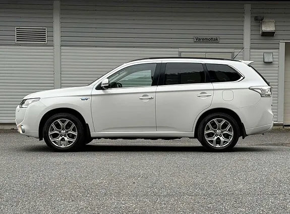 Mitsubishi Outlander 2014 photo 4