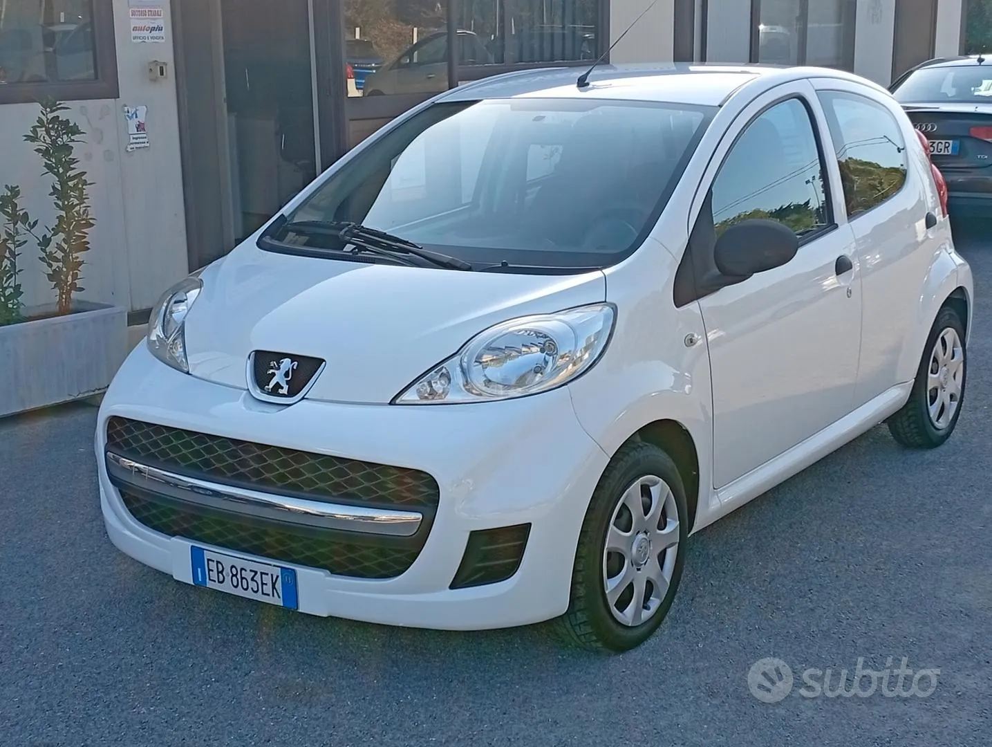 Peugeot 107 2011 photo 3