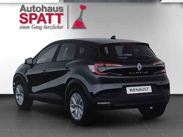 Renault Captur photo 2