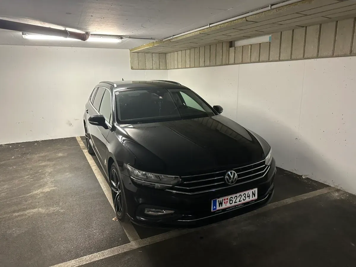 Volkswagen Passat 2019 photo 2