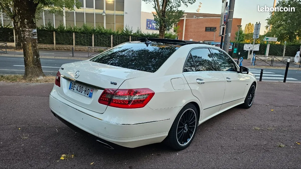 Mercedes-Benz E-Class 2010 photo 3