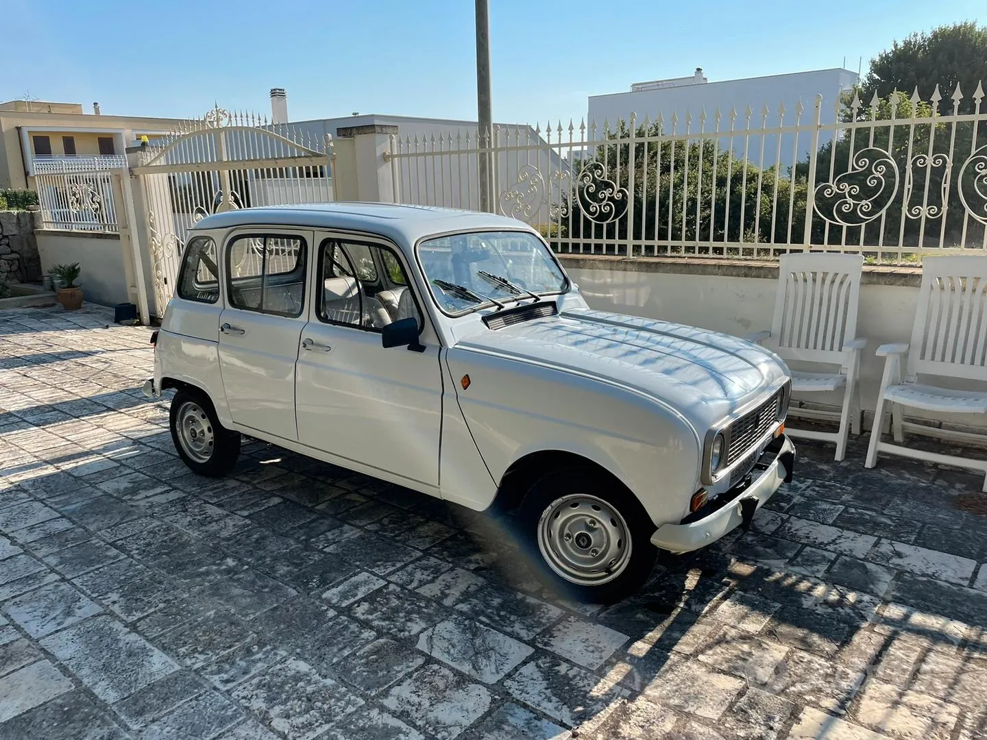 Renault 4